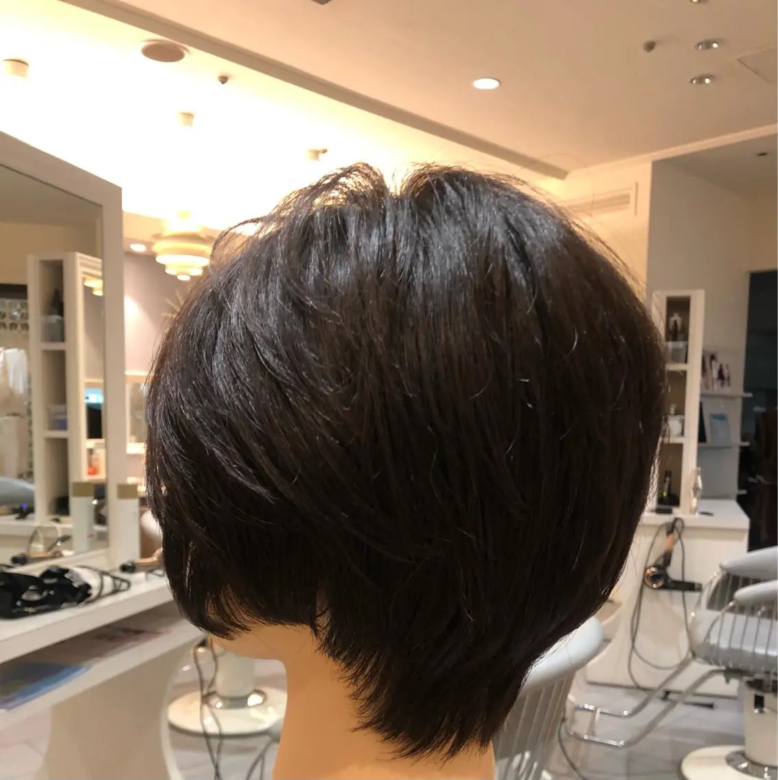 ショート カラー パーマ ヘアアレンジ ショートヘア 阪上 沙織のヘアスタイル