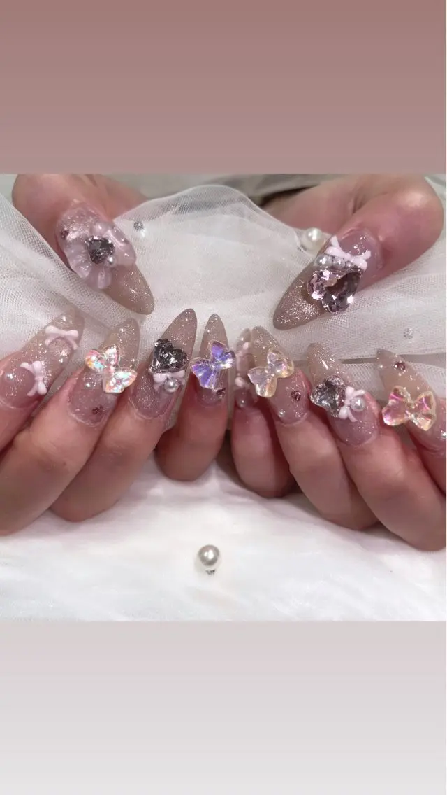 ネイル ハンドネイル 🧁fein. nana🩵のネイルデザイン