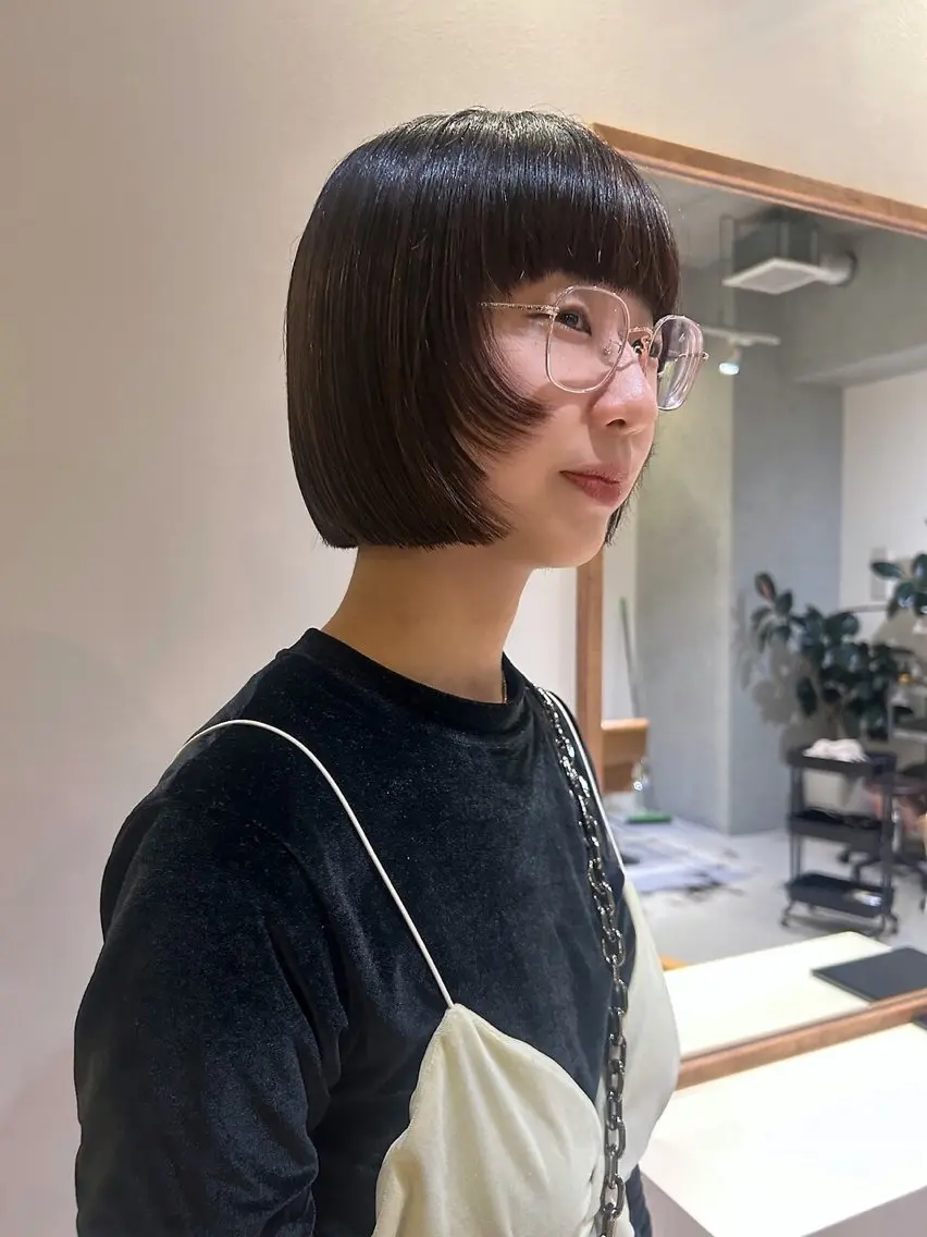 ショート カラー パーマ🌀/縮毛🪡 透明感カラー🧊のヘアスタイル