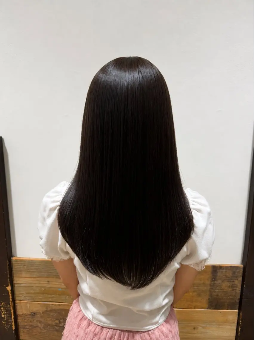 ロング カラー ディープラベンダー ラベンダーカラー レイヤーカット カット ヘアカラー 林 彩香のヘアスタイル