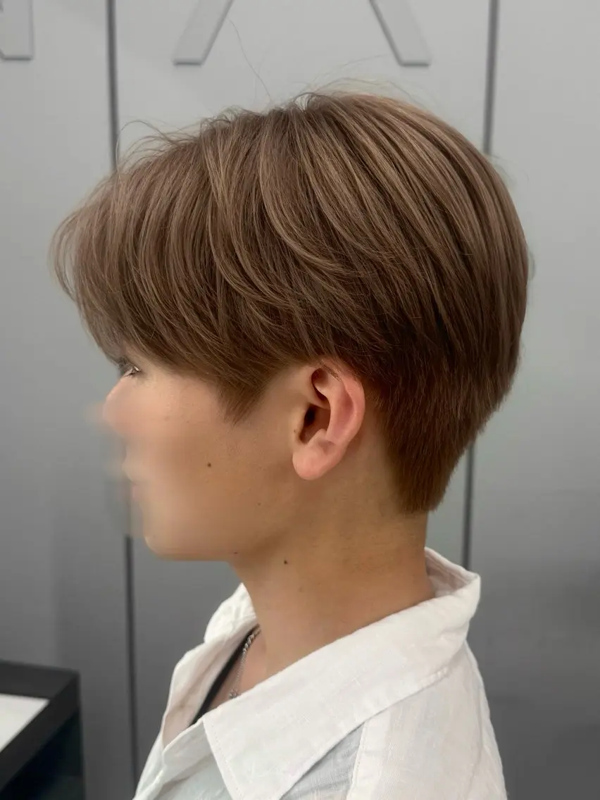 カラー メンズ メンズブリーチ センターパート ダウンパーマ メンズハイトーン カルマパーマ ヘアカラー トリートメント Ayuki /福岡/メンズカットのヘアスタイル