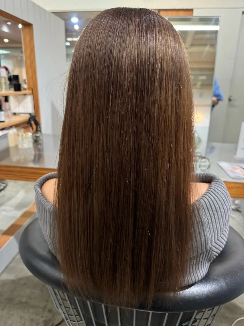 カラー ヘアカラー ROSTAR セイゴのヘアスタイル