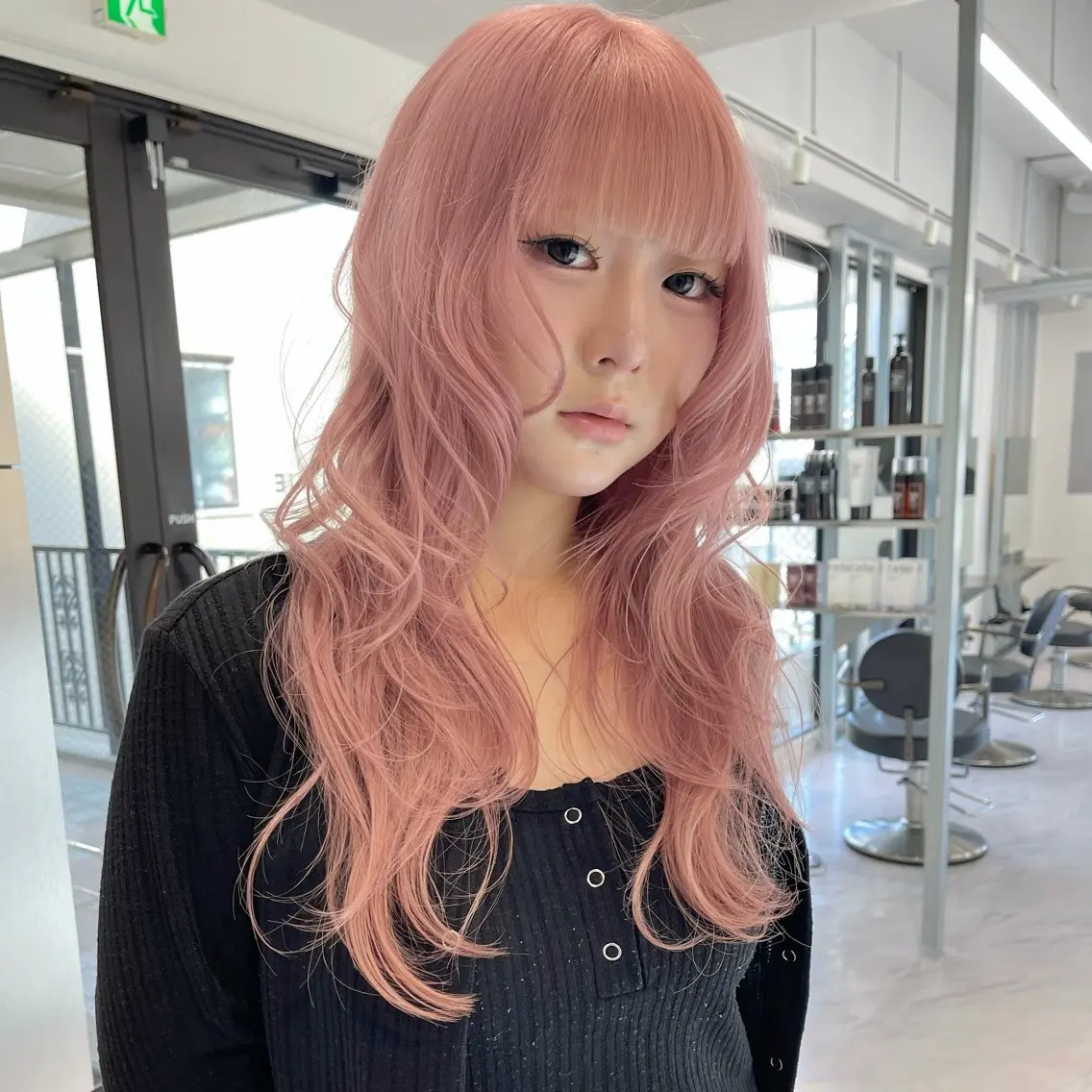 ロング カラー ベージュカラー ブリーチ ケアブリーチ デザインカラー ダブルカラー ヘアカラー トリートメント TATSUブリーチ/ ミルクティーベージュのヘアスタイル