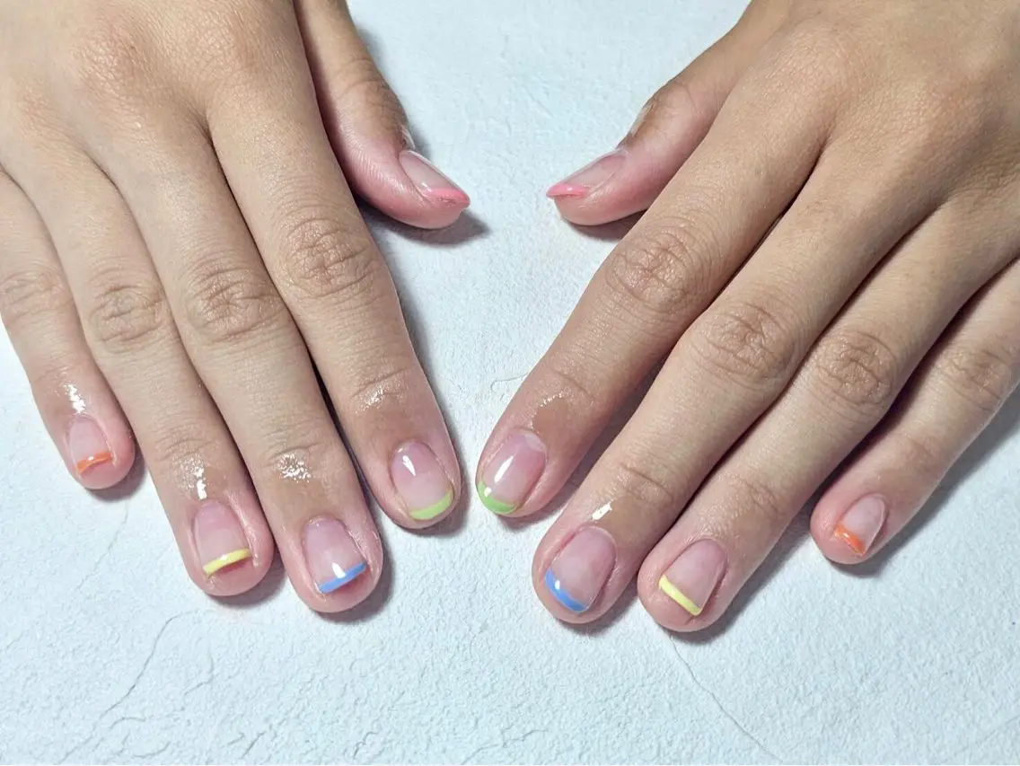 ネイル オーロラネイル フットネイル フレンチネイル ジェルネイル マグネットネイル mogunail &blowのネイルデザイン