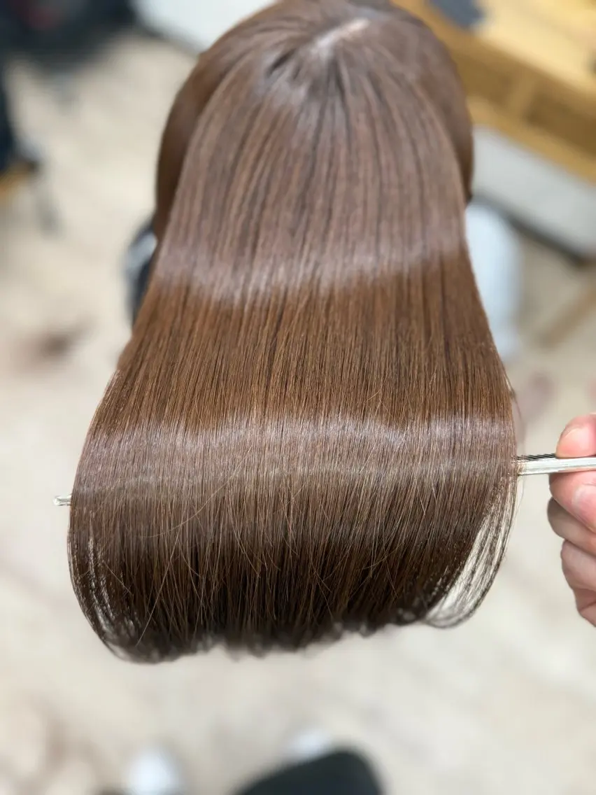 ミディアム カット ヘアカラー トリートメント 髪質改善特化🔥縮毛 、美髪形成のプロ✂️のヘアスタイル