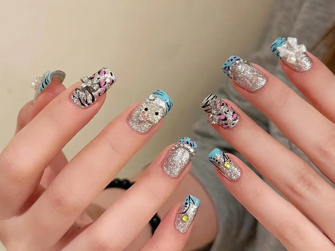 ハンドネイル ハンドケア Luna ✨のネイルデザイン
