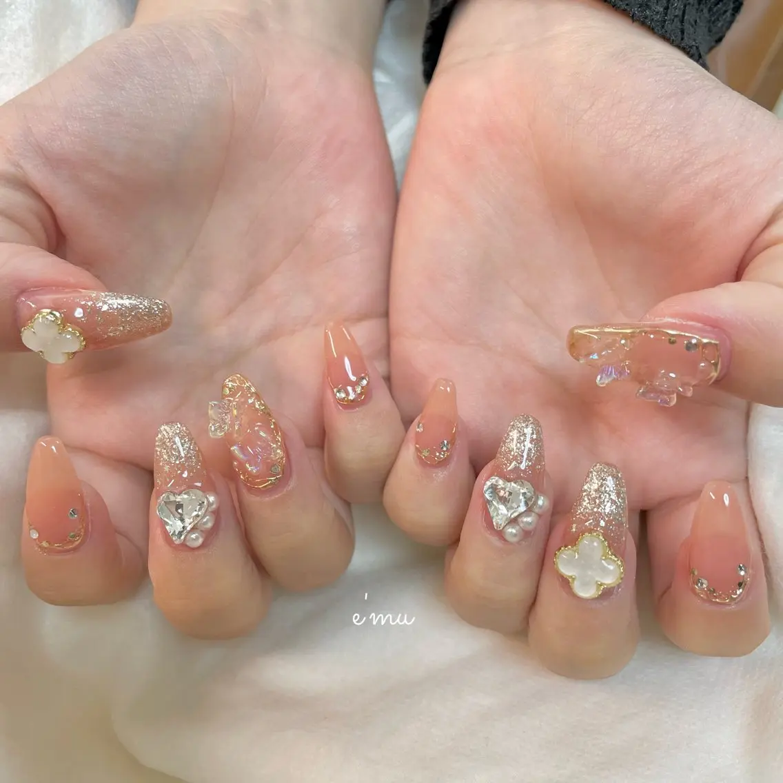 ネイル ワンホンネイル nail salon e'mu💐のネイルデザイン