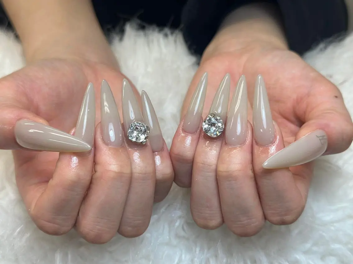 ネイル フレンチネイル ジェルネイル ガーリー 韓国ネイル ロングネイル ハンドネイル NieNail Nezukoのネイルデザイン