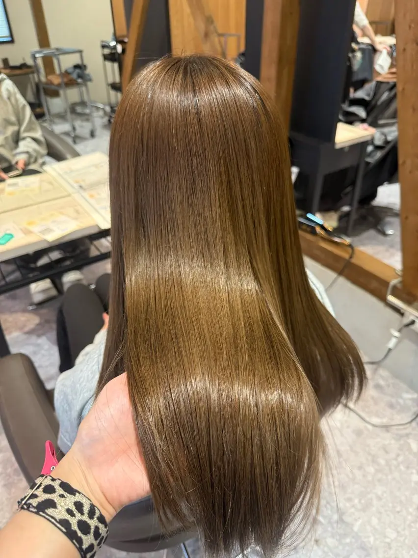 ロング カット ヘアカラー トリートメント 佐藤 凜華のヘアスタイル