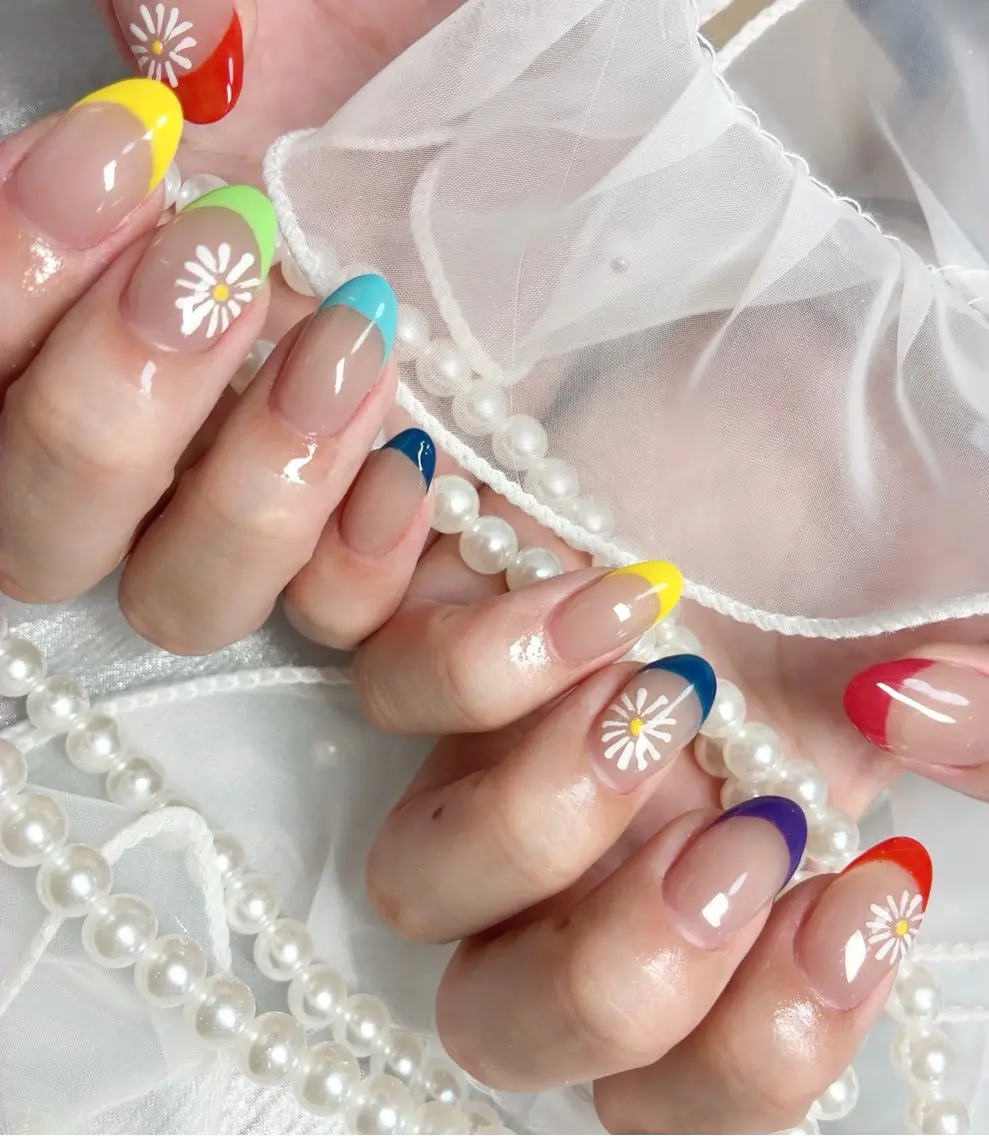 ネイル フレンチネイル 持ち込み ショートネイル 夏ネイル ハンドネイル GAL_ NAILのネイルデザイン