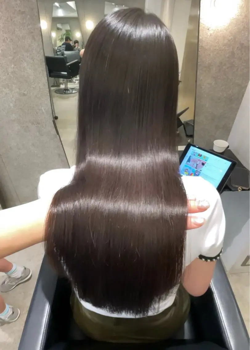 ロング STUD YUKIのヘアスタイル