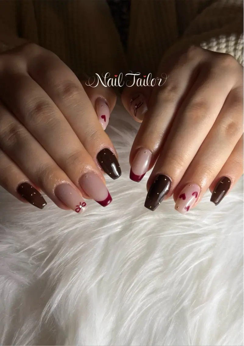 ネイル ブラウン 長さ出し フレンチネイル ハート キラキラネイル ハンドネイル NailTailor ネイルテイラーのネイルデザイン