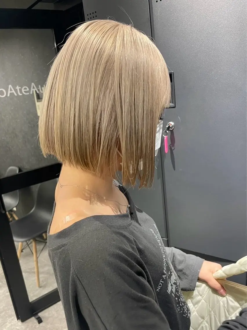 ショート カラー ヘアカラー トリートメント 💎透明感カラー💎 bAteAu あまねのヘアスタイル