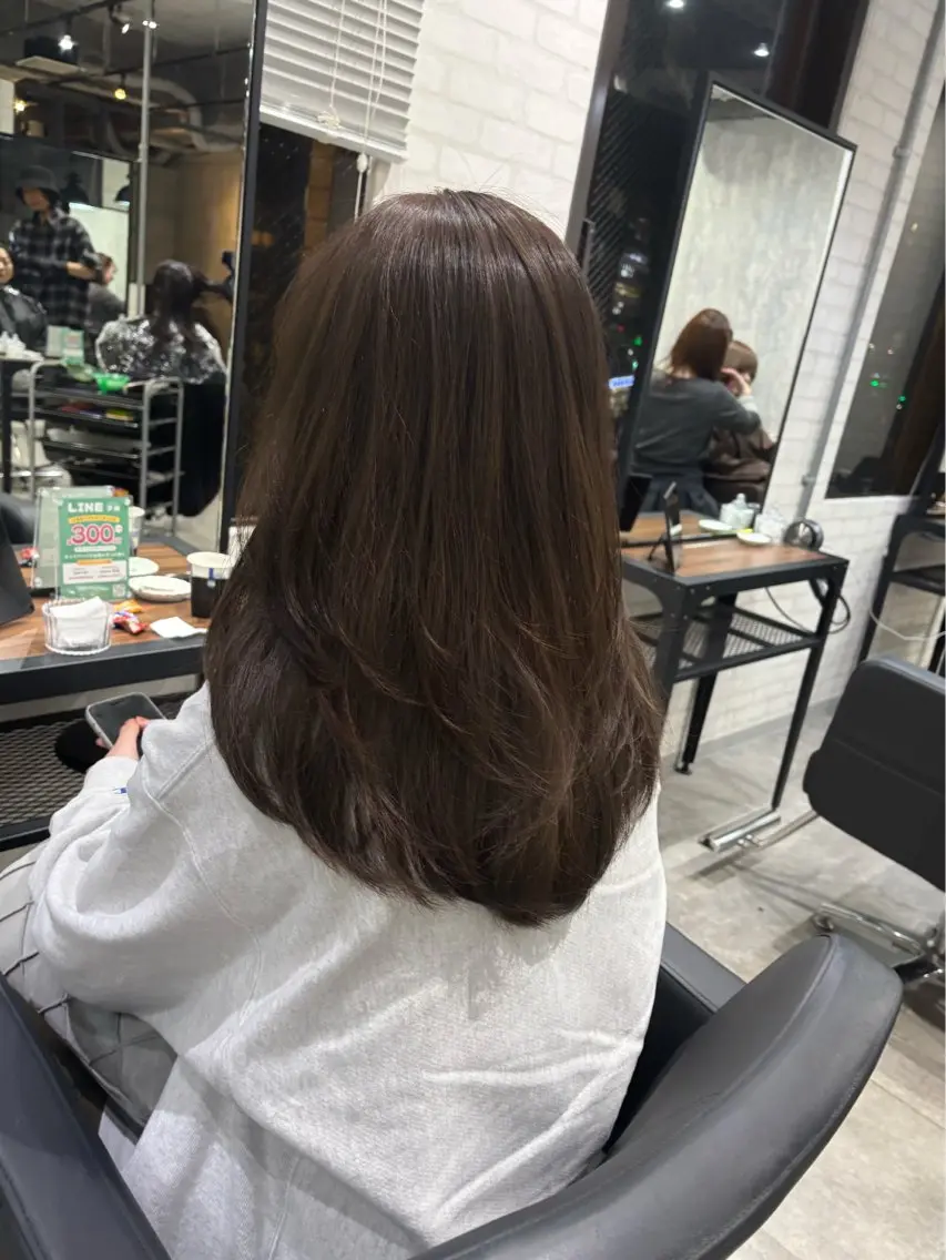 セミロング カラー ヘアアレンジ カット ヘアカラー トリートメント kei🤎ベージュ /透明感カラー/博多のヘアスタイル