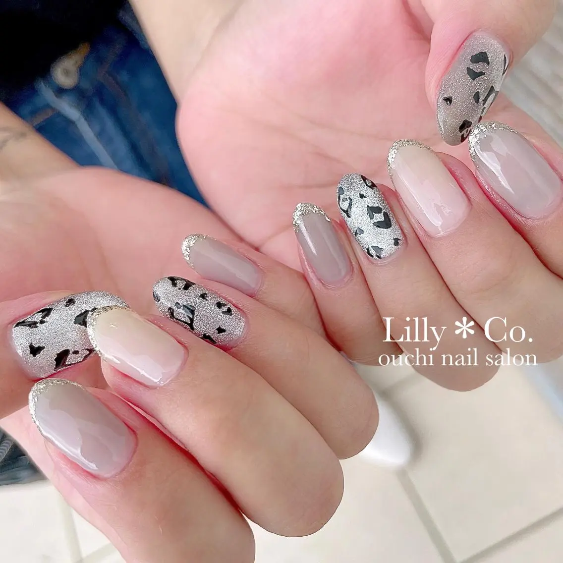 ネイル アニマル柄 ブルー ハンドネイル ハンドケア Lilly Co.のネイルデザイン