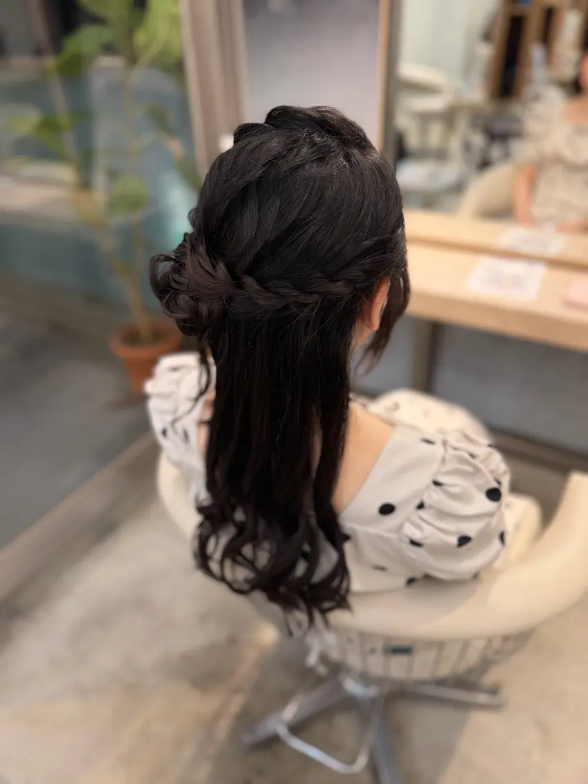 【大切なイベントに♡】ヘアアレンジ🎀　金箔付き✨の写真