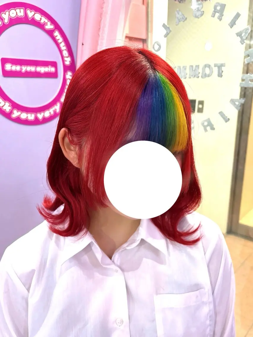 ミディアム ヘアカラー TOY🐈‍⬛🎀 派手髪/地雷系のヘアスタイル