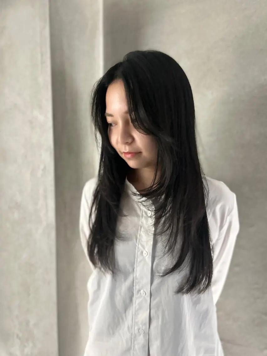 ロング レイヤーカット カット ❤︎REIKA❤︎ ブリーチなしWカラーのヘアスタイル