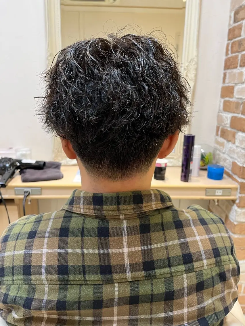 パーマ メンズ メンズパーマ特化型 美容師/荒井海音のヘアスタイル