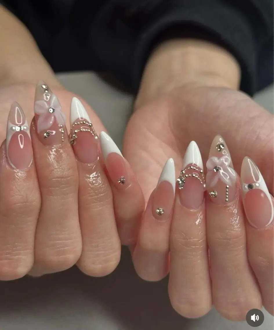 ネイル 韓国ネイル マグネットネイル 持ち込み ハンドネイル Dyo Nail_Royalのネイルデザイン