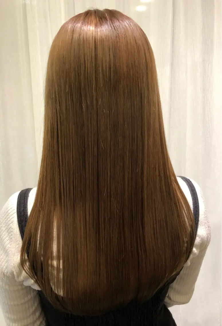 ロング カラー ベージュカラー 透明感カラー ヘアカラー 塩田 悠のヘアスタイル