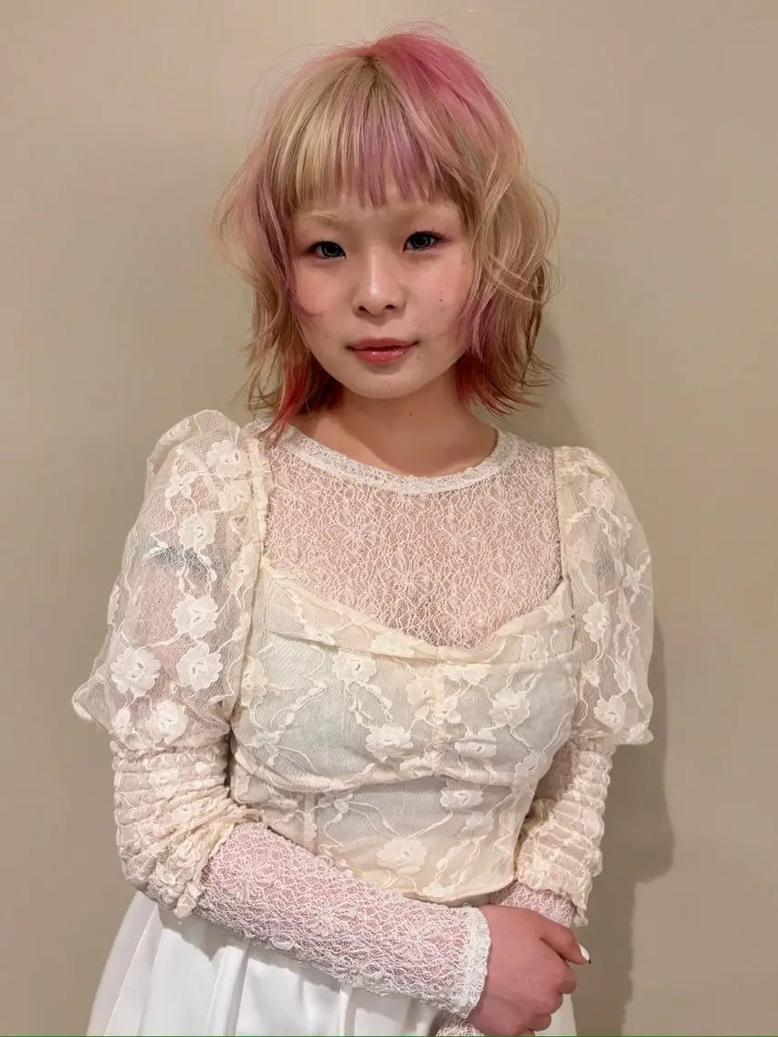 ミディアム カラー カット ヘアカラー ハイトーン/デザイン カラー/るいのヘアスタイル
