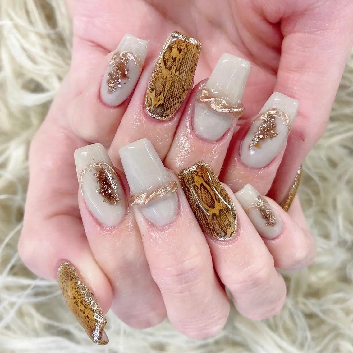 ロング ネイル Y. Sのネイルデザイン