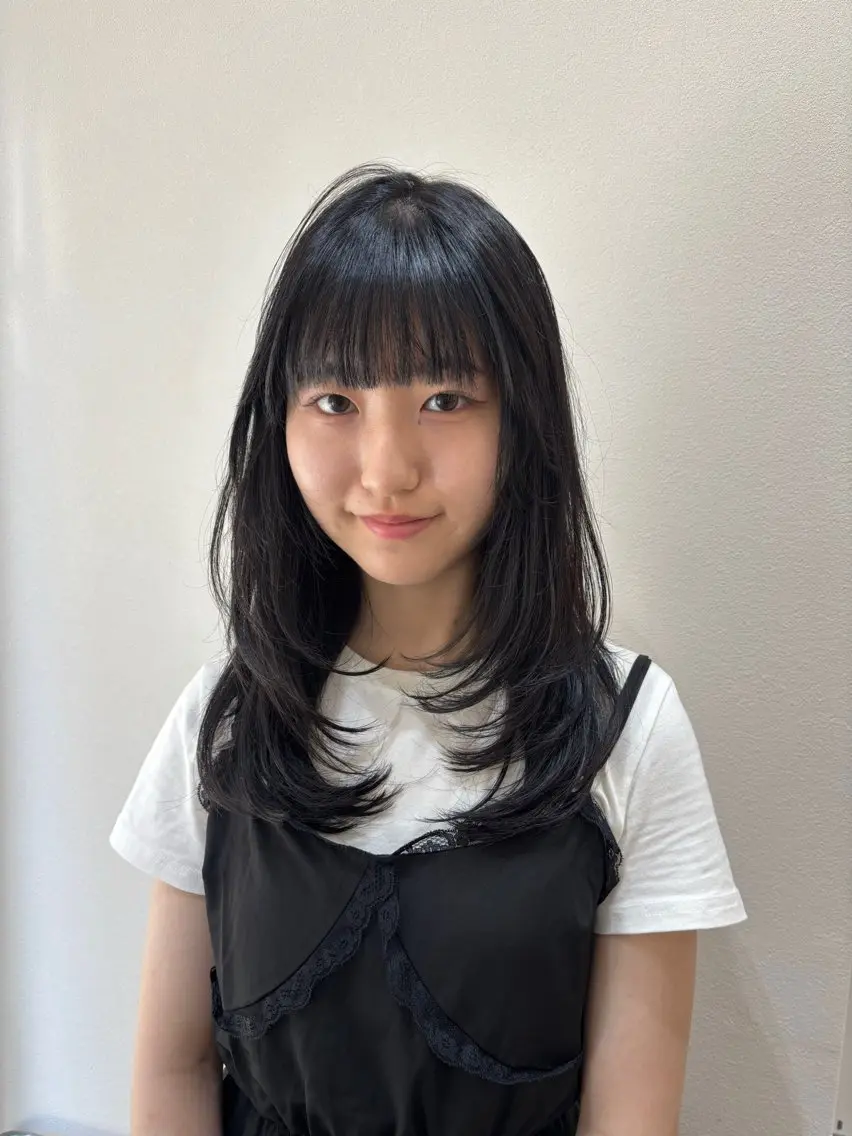 ロング レイヤーカット fuyuna🖤 レイヤーカットのヘアスタイル