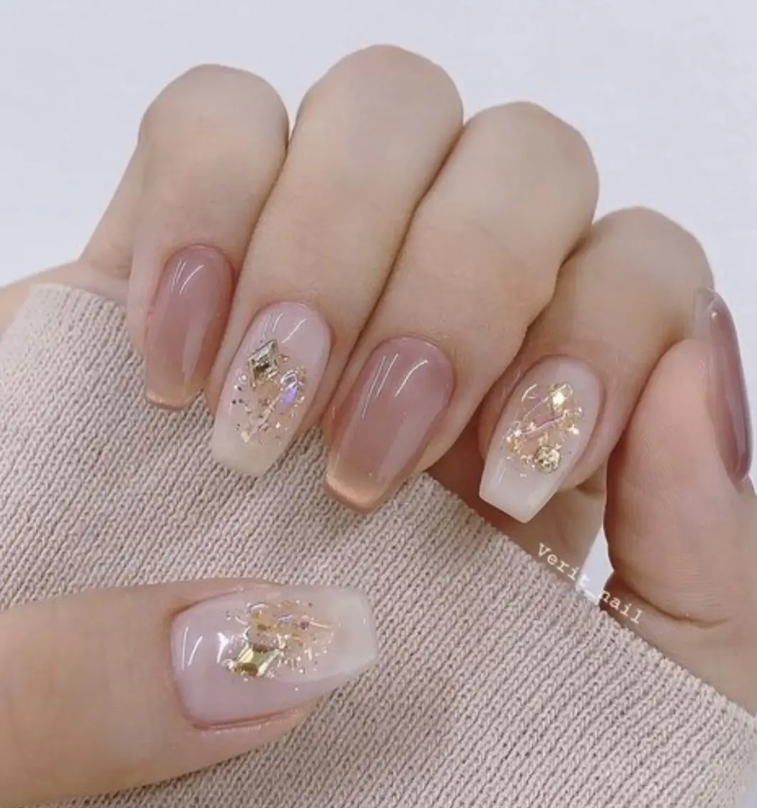 ネイル ハンドネイル ハンドケア queen nailのネイルデザイン
