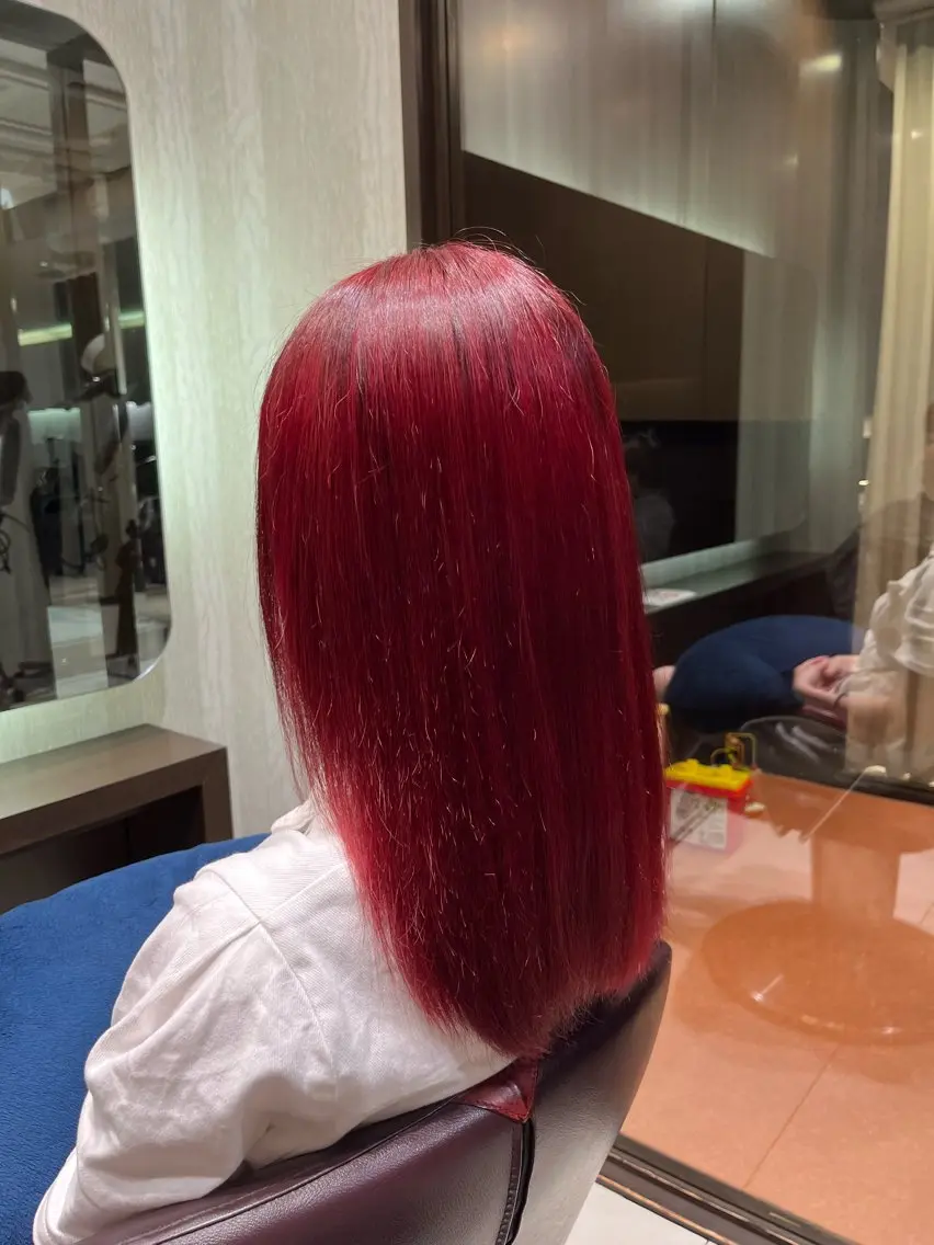 カラー ヘアカラー 吉松 舞夏のヘアスタイル