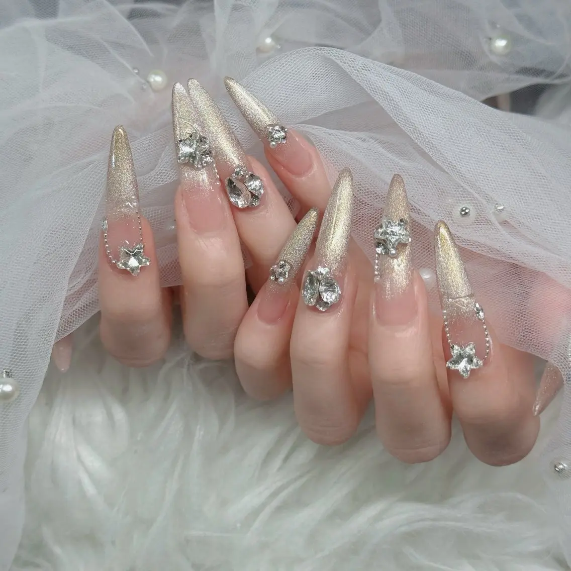 ネイル べっ甲ネイル チークネイル フラッシュネイル フラワーネイル フットネイル ハンドネイル Hani Nail Salonのネイルデザイン