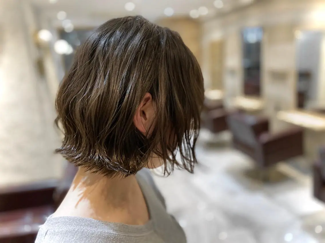 ショート カラー 髪質改善カラー、美髪 トリートメント専門のヘアスタイル