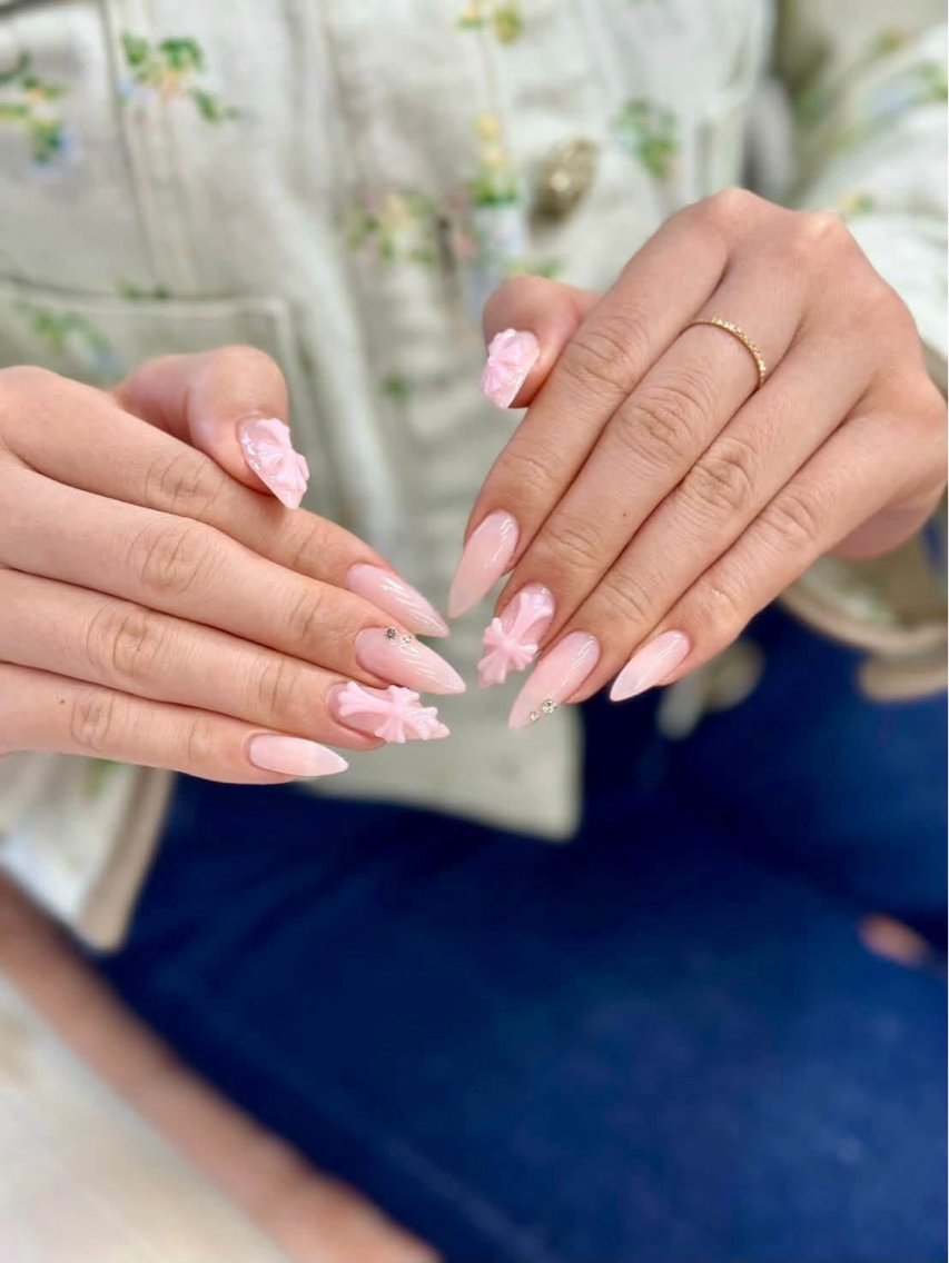 ネイル オーロラネイル 氷ネイル・うるうるネイル 韓国ネイル 水色 夏ネイル ハンドネイル キラキメ 博多nail💅のネイルデザイン