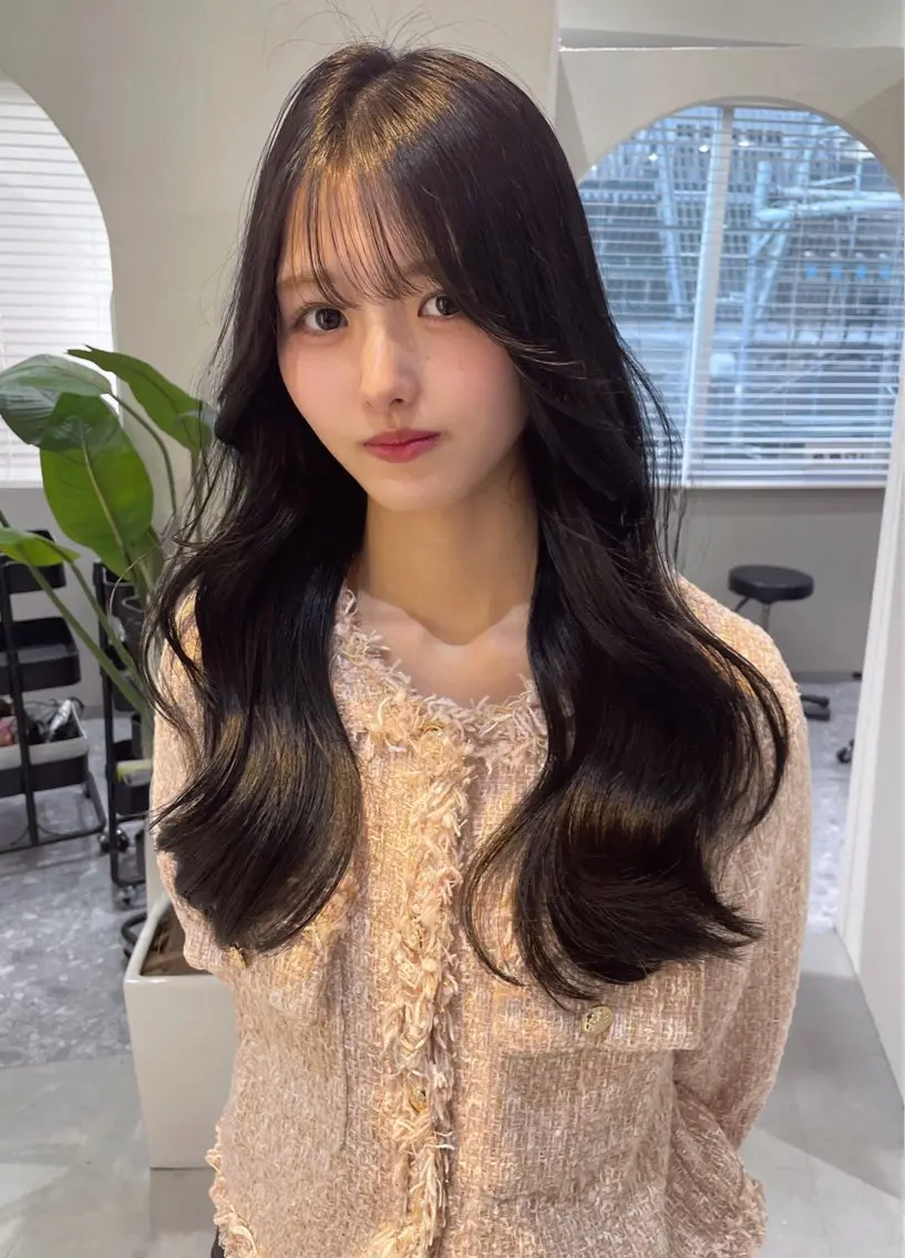 ロング カット ヘアカラー トリートメント モテ韓国へア/レイヤ ー🩵新川栄一朗のヘアスタイル
