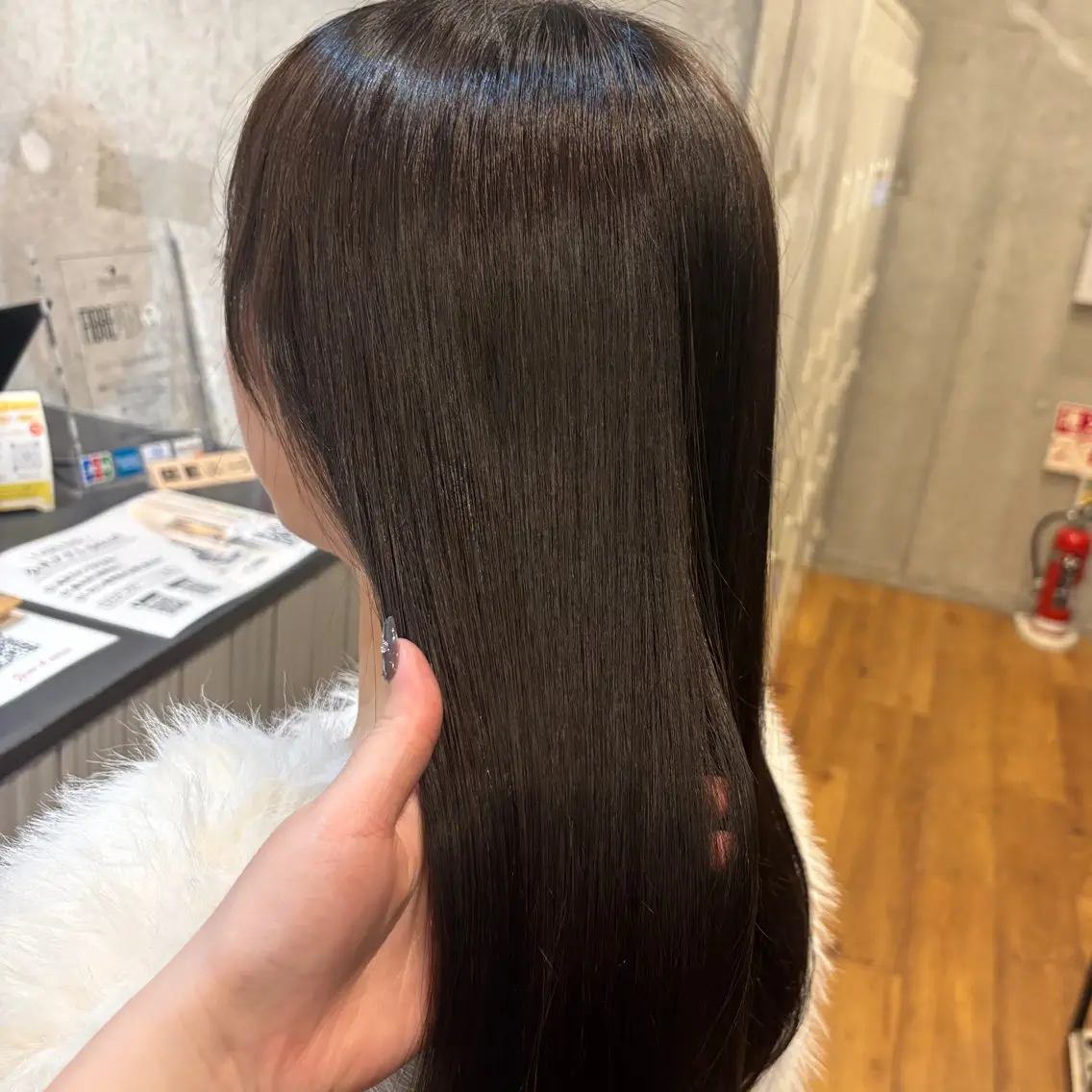 セミロング カラー アッシュ アッシュブラウン ブラウンカラー 山本望理/期間限定 /パーマのヘアスタイル