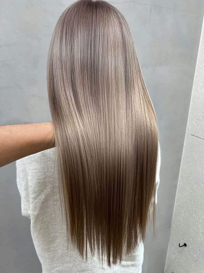 ロング カラー ヘアアレンジ ベージュカラー ミルクティーベージュ ヘアカラー トリートメント ヘッドスパ ヘアセット 大宮/山口 竣也のヘアスタイル