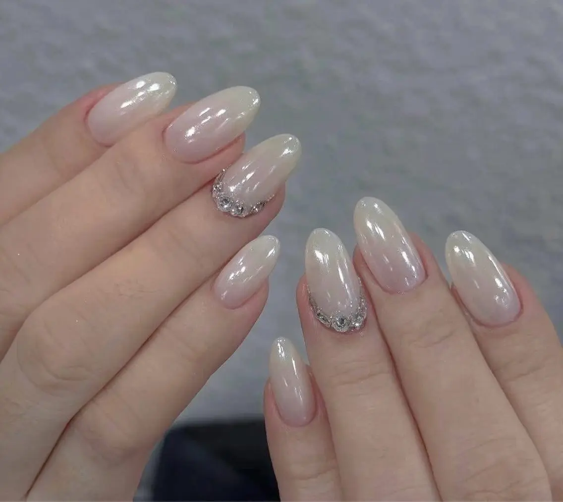 ネイル アートネイル 成人式 ジェルネイル ニュアンスネイル ネイルチップ Kora Nailのネイルデザイン