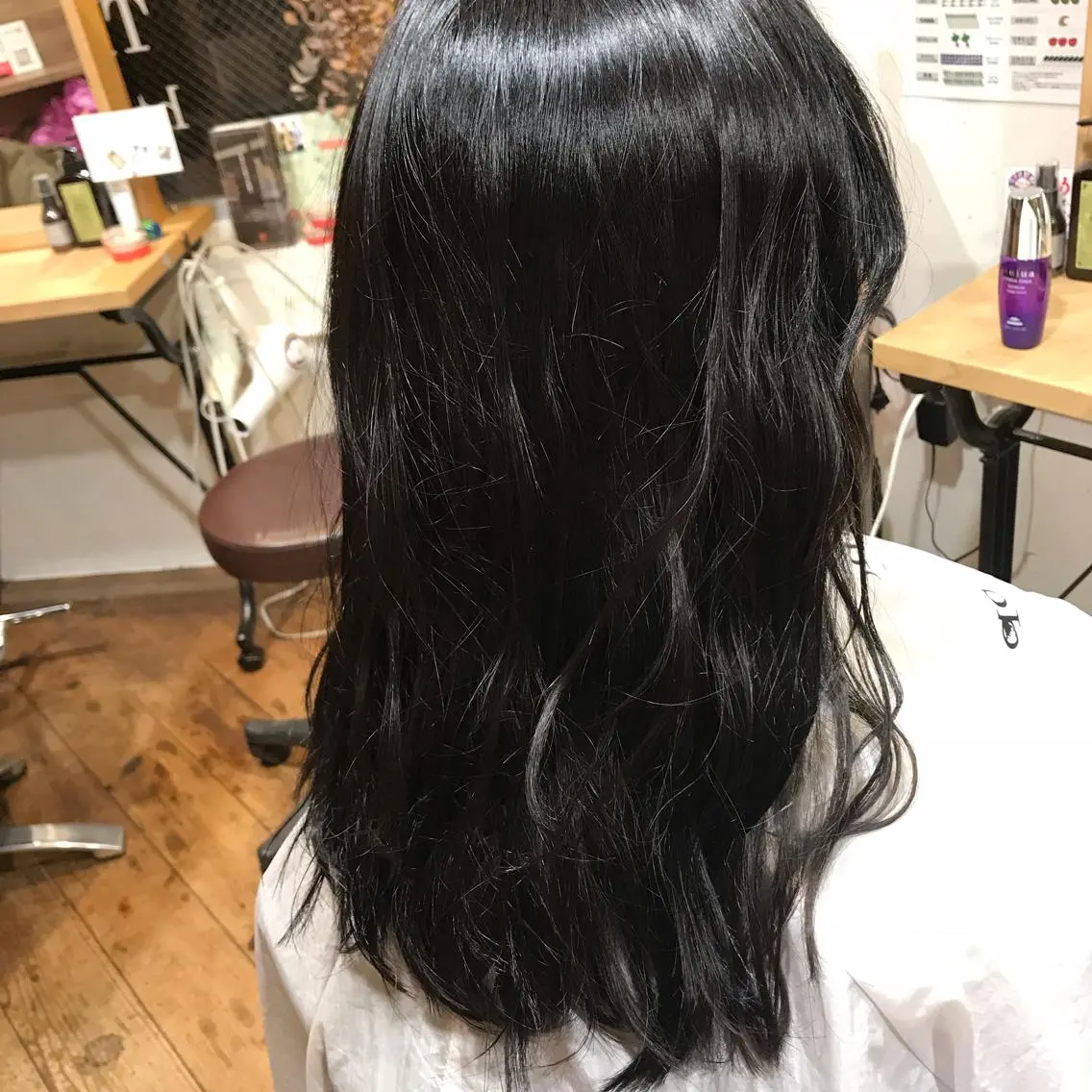 セミロング 勝沼 佑季のヘアスタイル