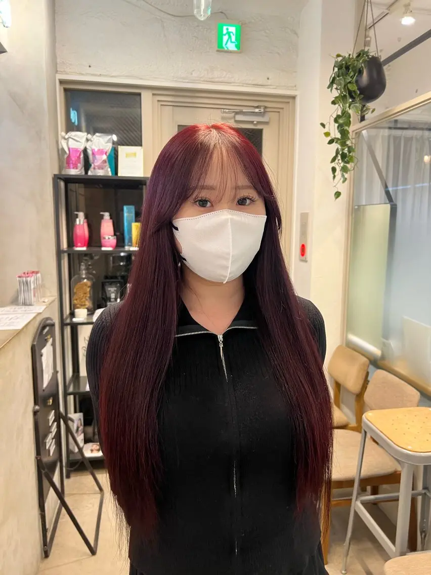 ロング カラー ヘアカラー トリートメント うるぷるカラー 🤍 Naanoのヘアスタイル