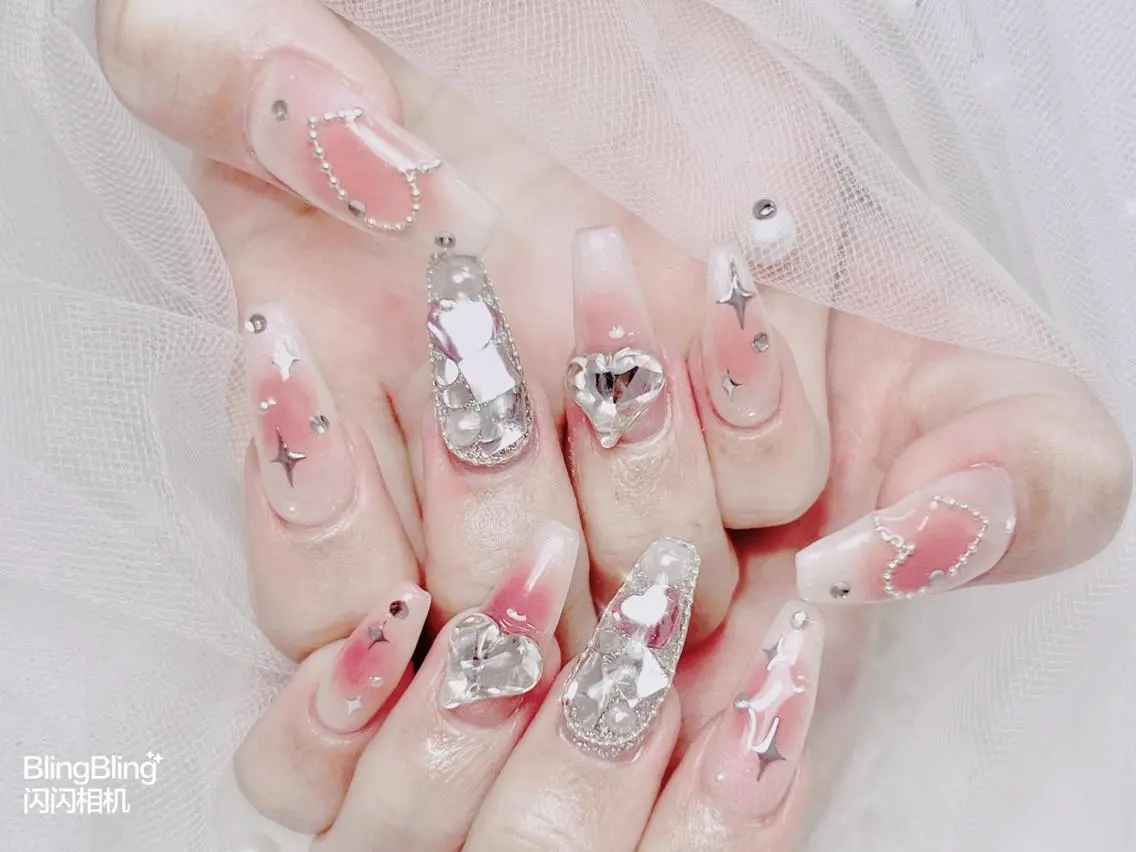 ネイル オーロラネイル チークネイル 長さ出し フットネイル フレンチネイル yumi nailのネイルデザイン