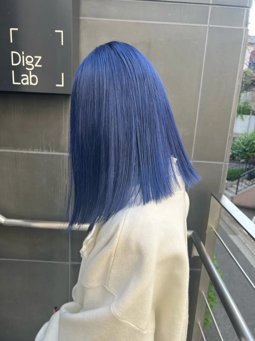 セミロング カラー 🩶ブリーチ/ レイヤー🩶フミカのヘアスタイル