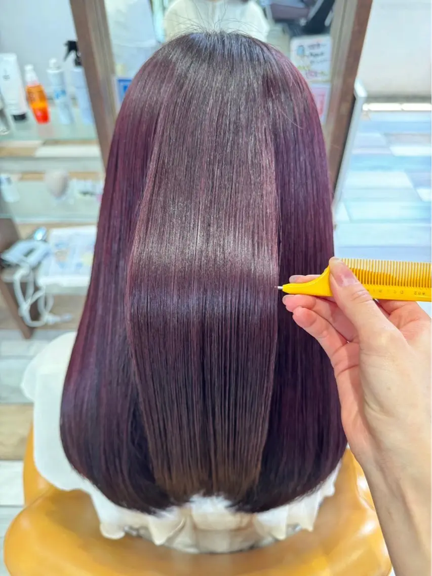 セミロング 髪質改善 トリートメント カット ヘアカラー 福吉 雛乃のヘアスタイル
