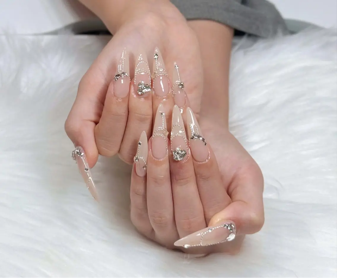 ネイル アートネイル オーロラネイル ジェルネイル 韓国ネイル ロングネイル ハンドネイル Nichi Nailsのネイルデザイン
