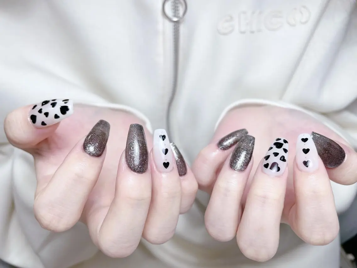 ネイル Elegantトウ ショウレイのネイルデザイン