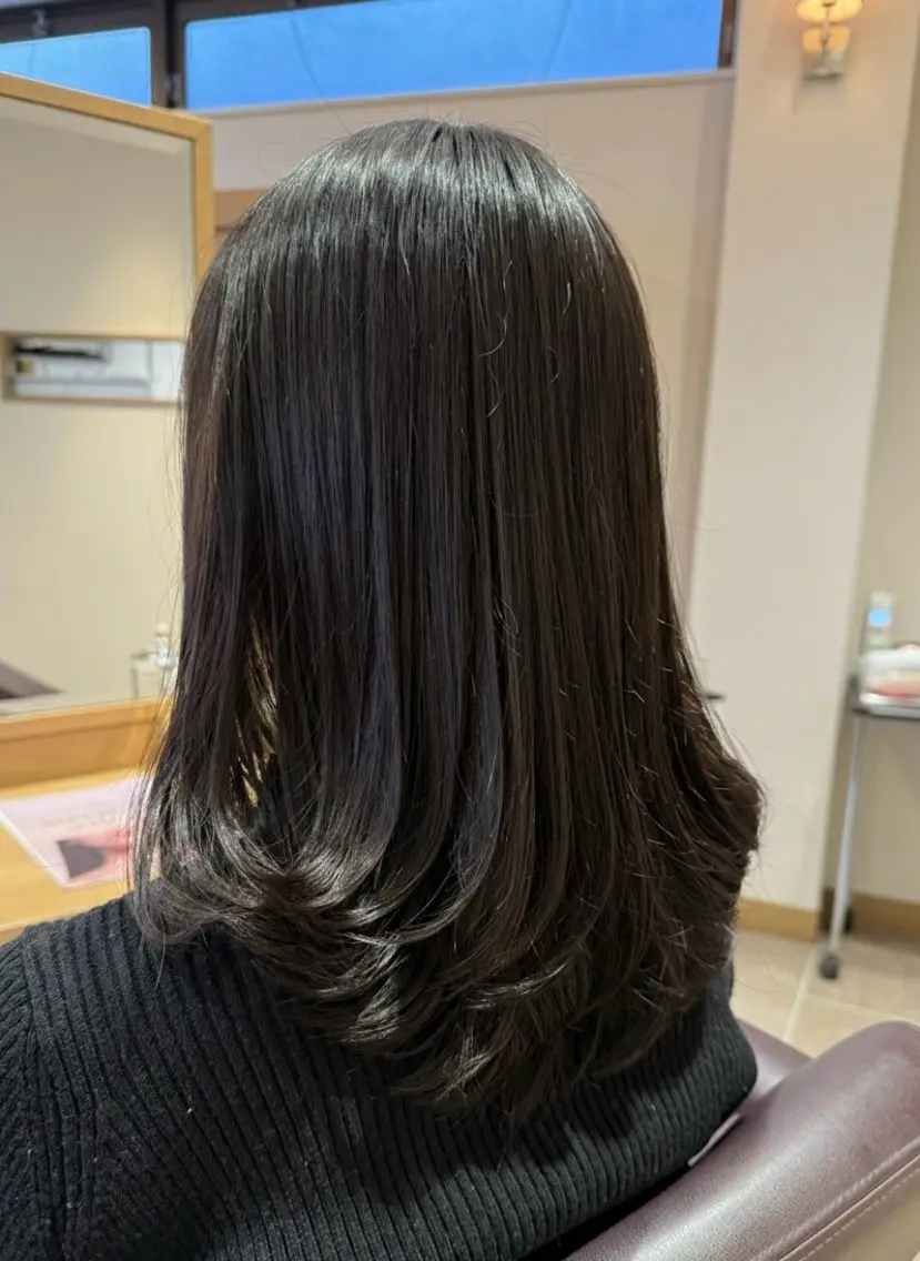 セミロング カット 津田 幹太のヘアスタイル