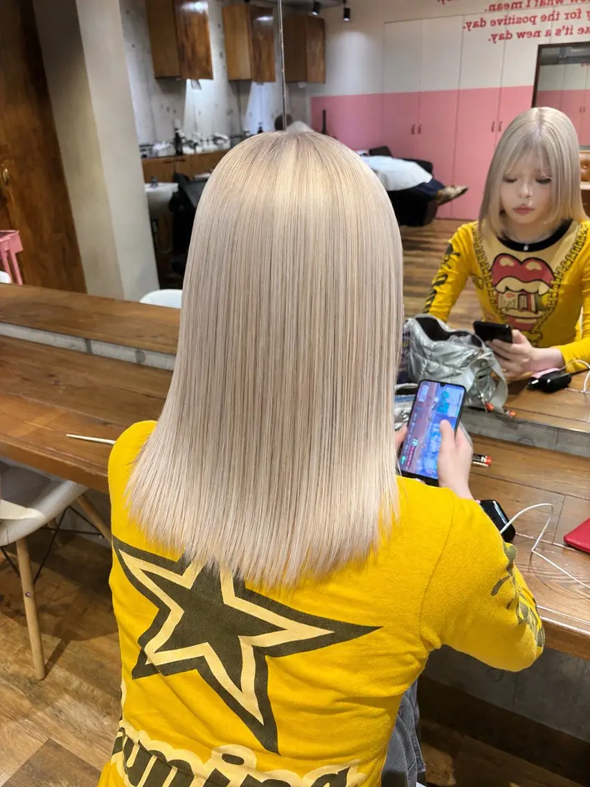 ミディアム カラー カット ヘアカラー 🧡カラー特化💜 鈴木凱人🤍のヘアスタイル