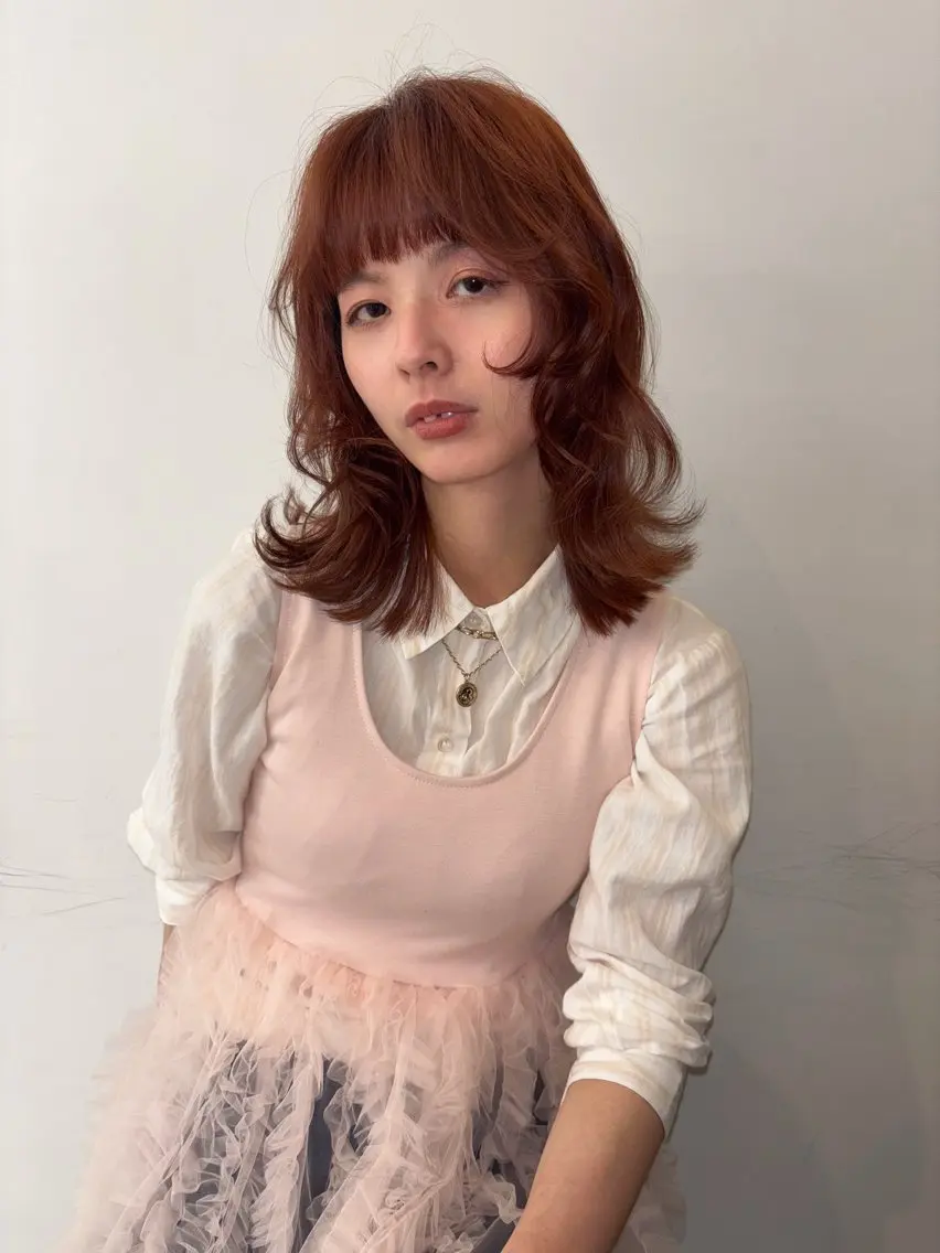 ミディアム カラー ブリーチ ブラウンカラー ブリーチなしカラー オレンジ オレンジブラウン ななみ/yew/ 透明感カラーのヘアスタイル