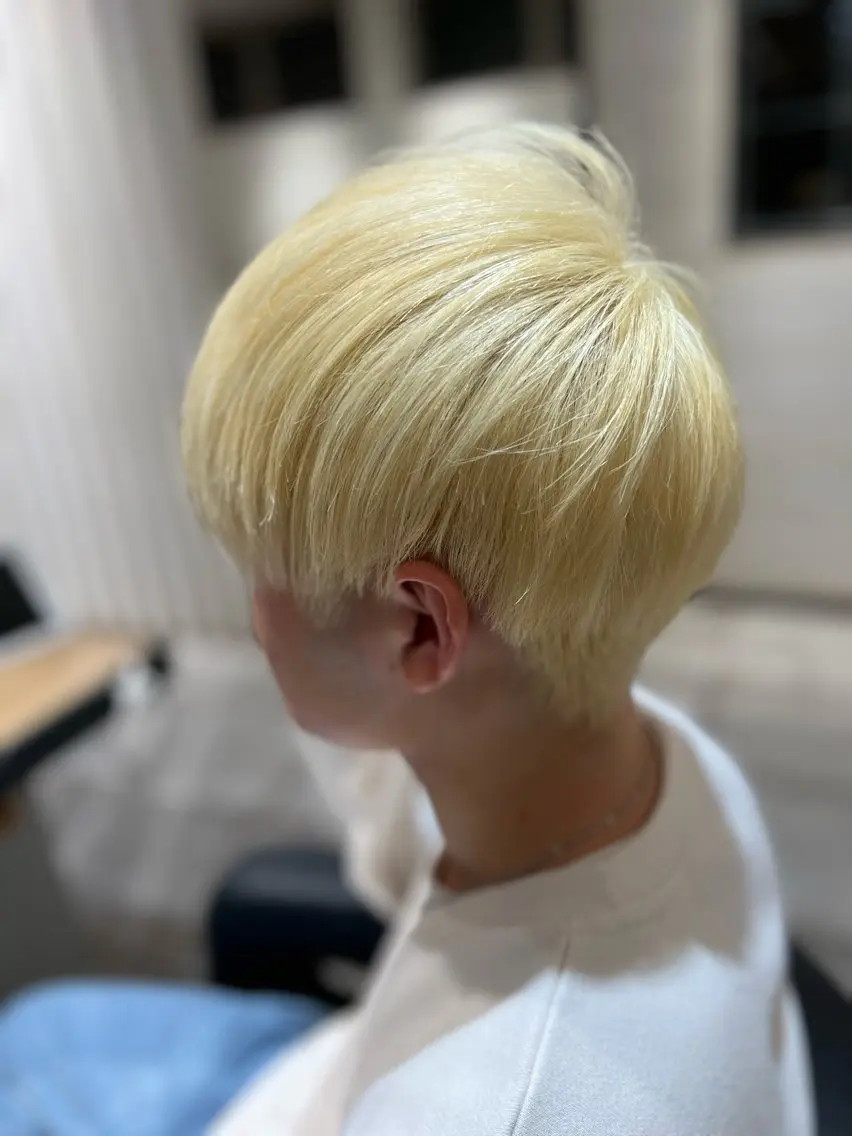 ショート カラー メンズ メンズブリーチ メンズハイトーン マッシュ メンズパーマ ブリーチ カット ヘアカラー トリートメント 【メンズ限定】メンズ スタイル特化美容師のヘアスタイル