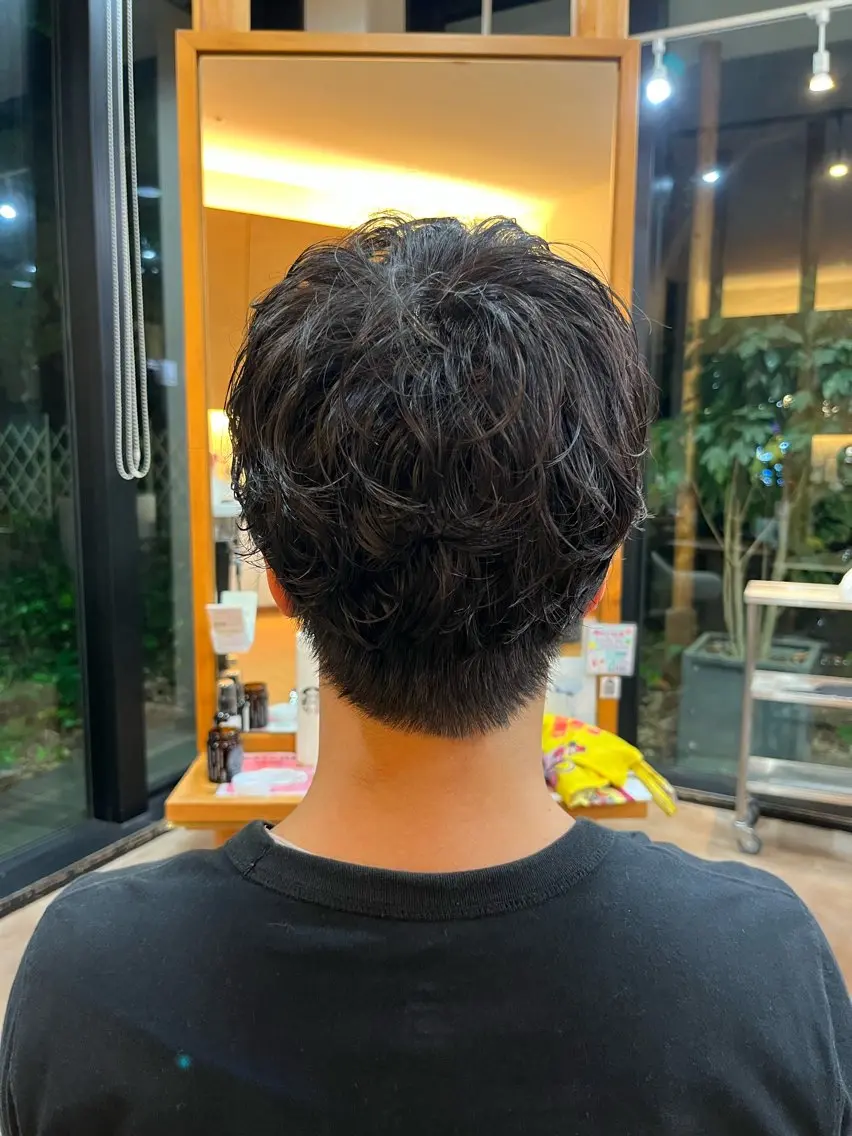 ショート パーマ メンズ しみず ちかえのヘアスタイル
