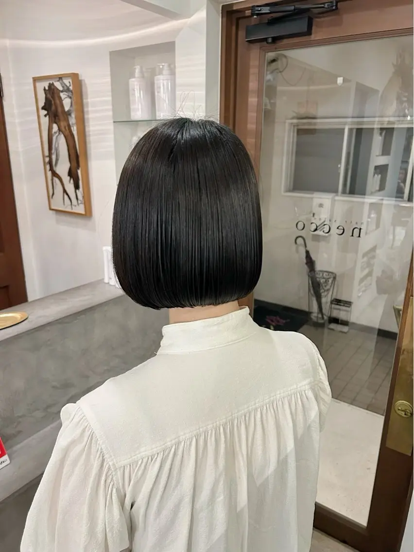 ショート ボブ 谷澤 朋佳のヘアスタイル